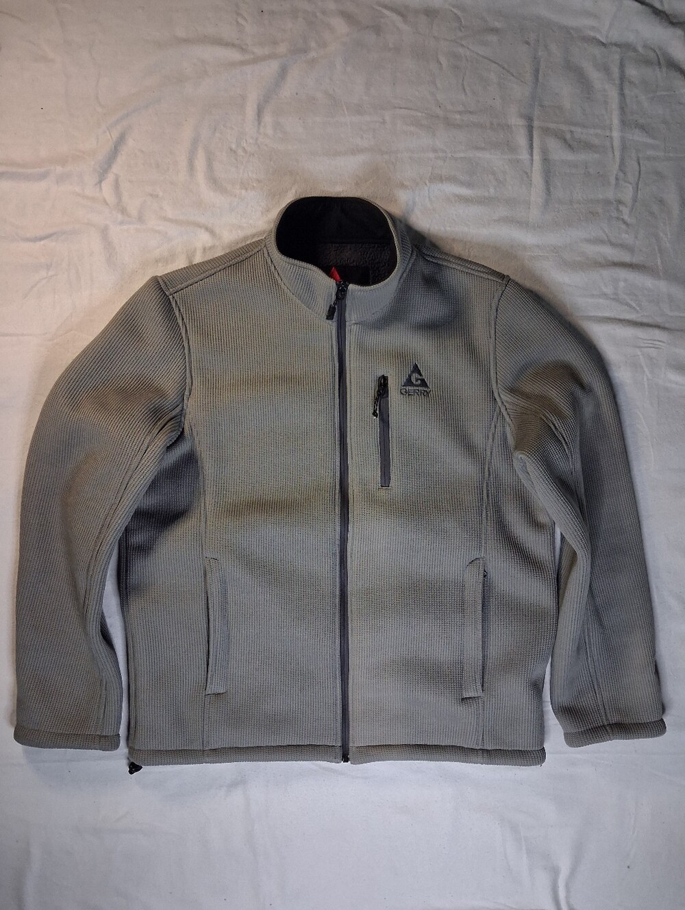 Gerry Grey Size L Fleece Jacket w/ Vertical Ribbed Texture